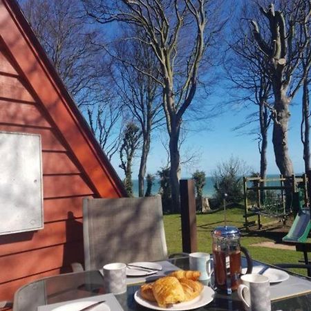 Escape To A Clifftop Chalet With Pool And Tennis Onsite - 1A Kingsdown Holiday Park Zewnętrze zdjęcie