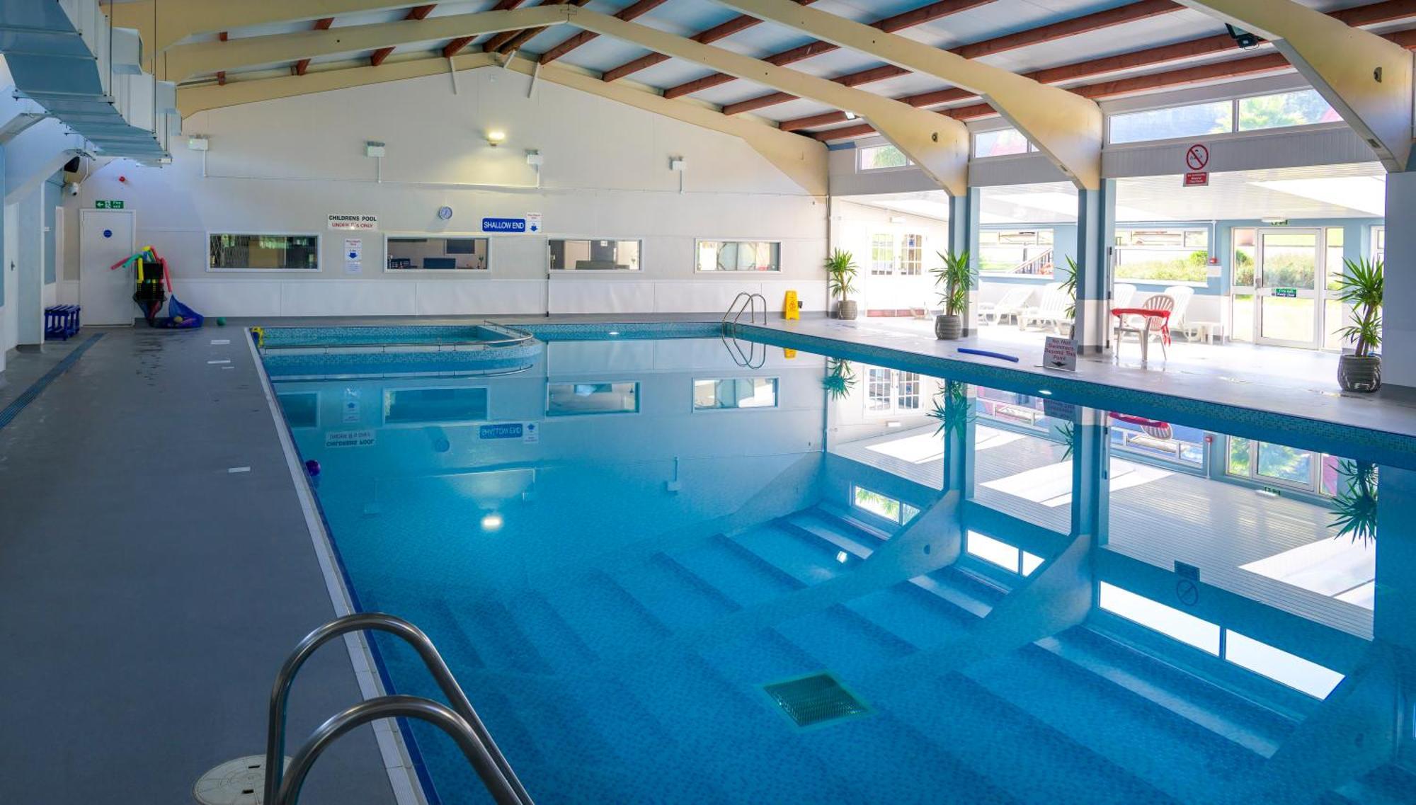 Escape To A Clifftop Chalet With Pool And Tennis Onsite - 1A Kingsdown Holiday Park Zewnętrze zdjęcie